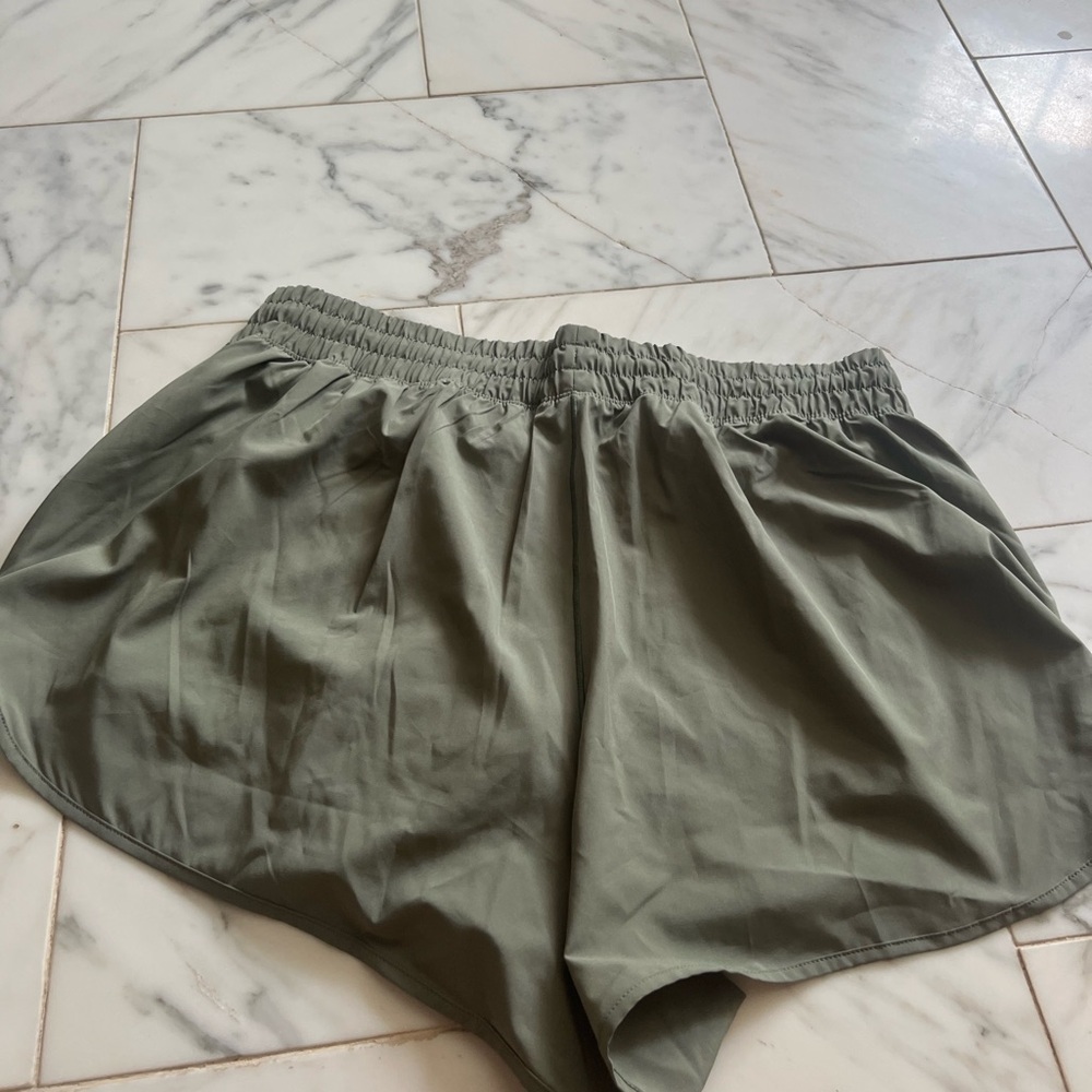 OFFLINE by Aerie Hot Stuff Short Olive Fun - Picture 5 of 10